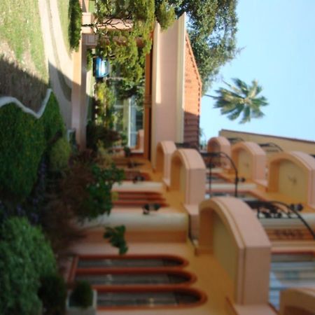 Chateau Del Mar Davao City Extérieur photo