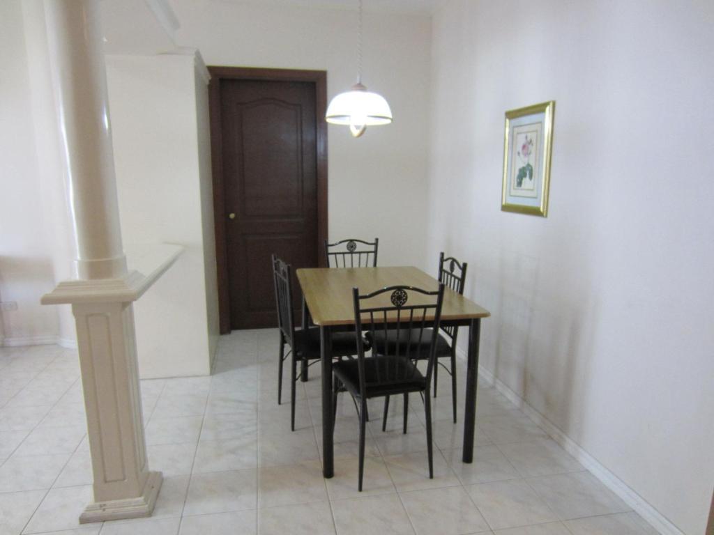 Chateau Del Mar Davao City Extérieur photo