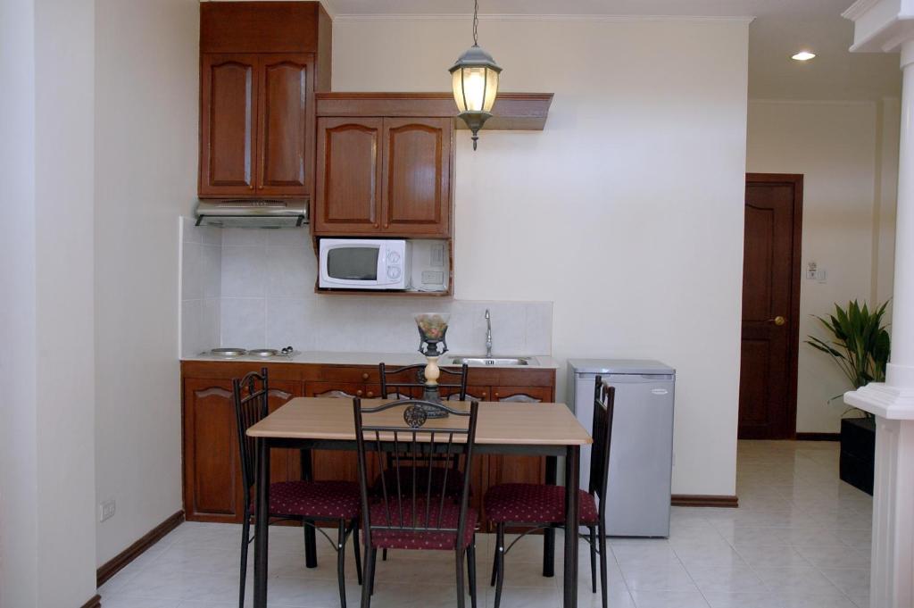 Chateau Del Mar Davao City Extérieur photo