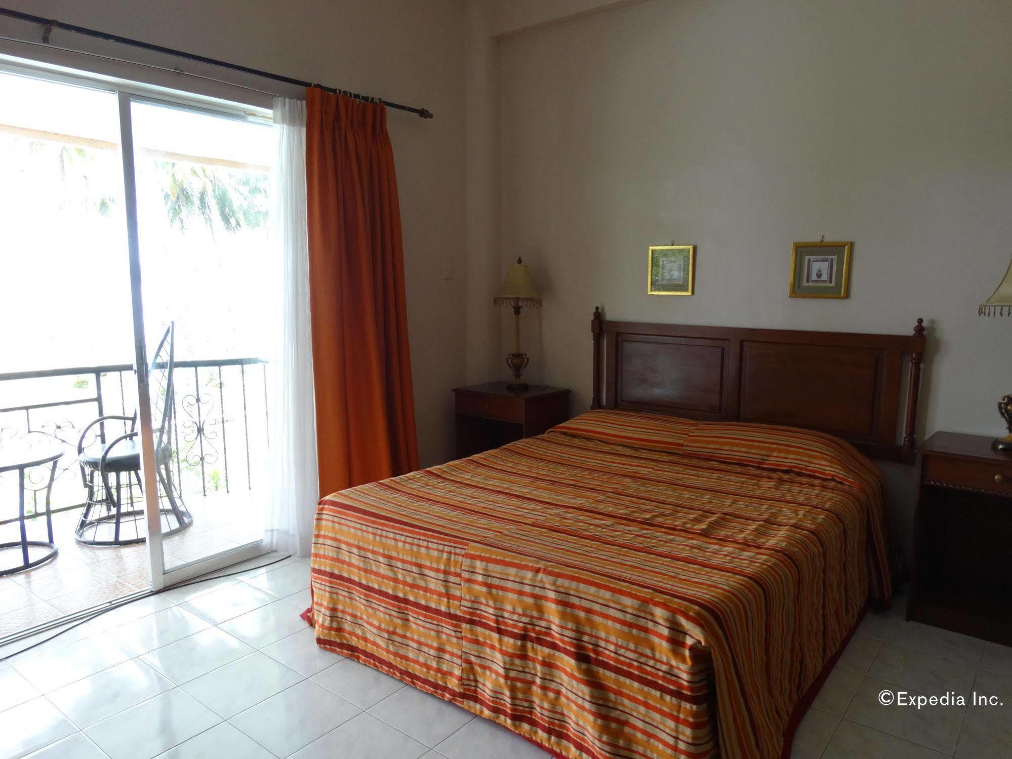 Chateau Del Mar Davao City Extérieur photo