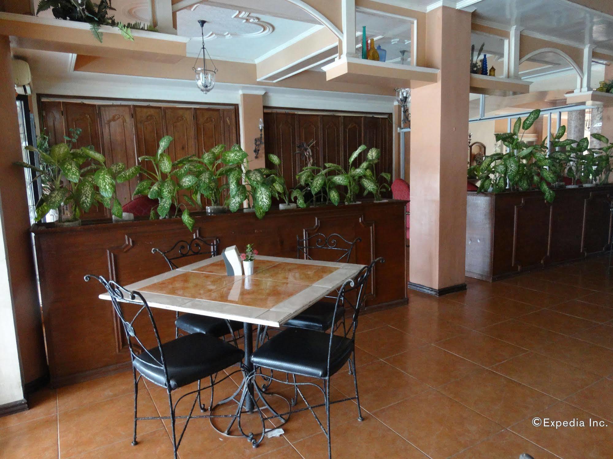 Chateau Del Mar Davao City Extérieur photo