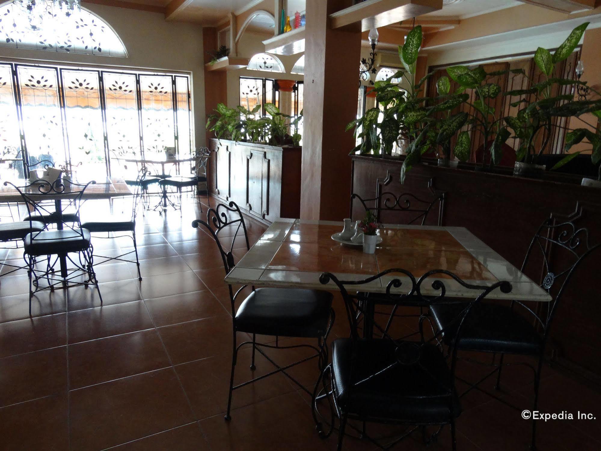 Chateau Del Mar Davao City Extérieur photo
